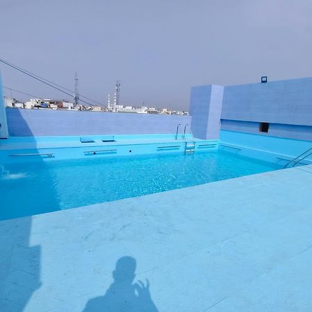 Hotel City Heart Ширди Екстериор снимка
