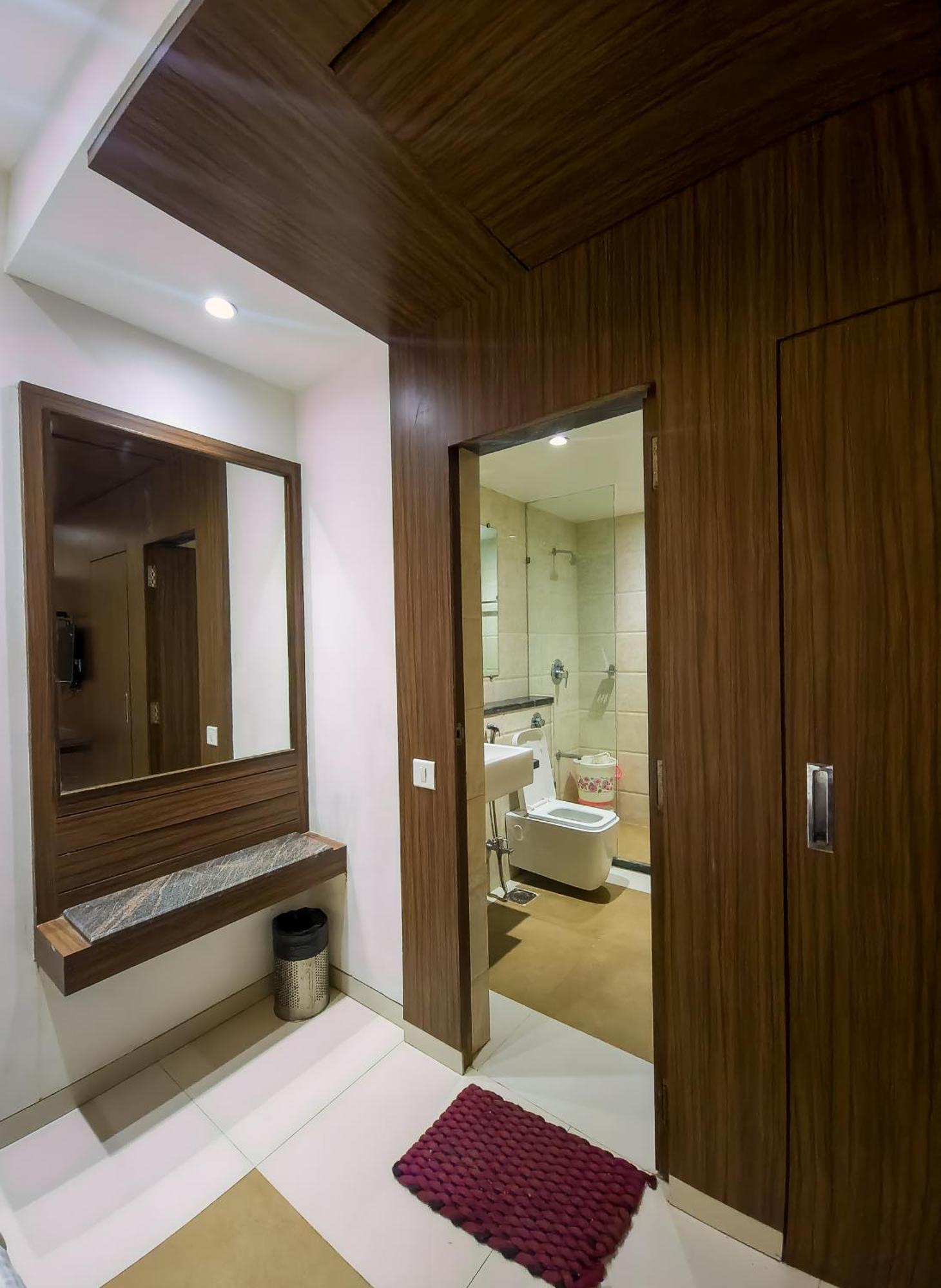 Hotel City Heart Ширди Екстериор снимка